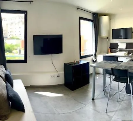 Le Parc Giron 2 * Saint-Etienne (Loire)