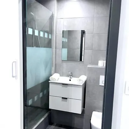 Le Parc Giron 2 Apartment *